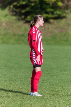 Bild 297 - wBJ TuS Tensfeld - SV Fortuna St. Juergen